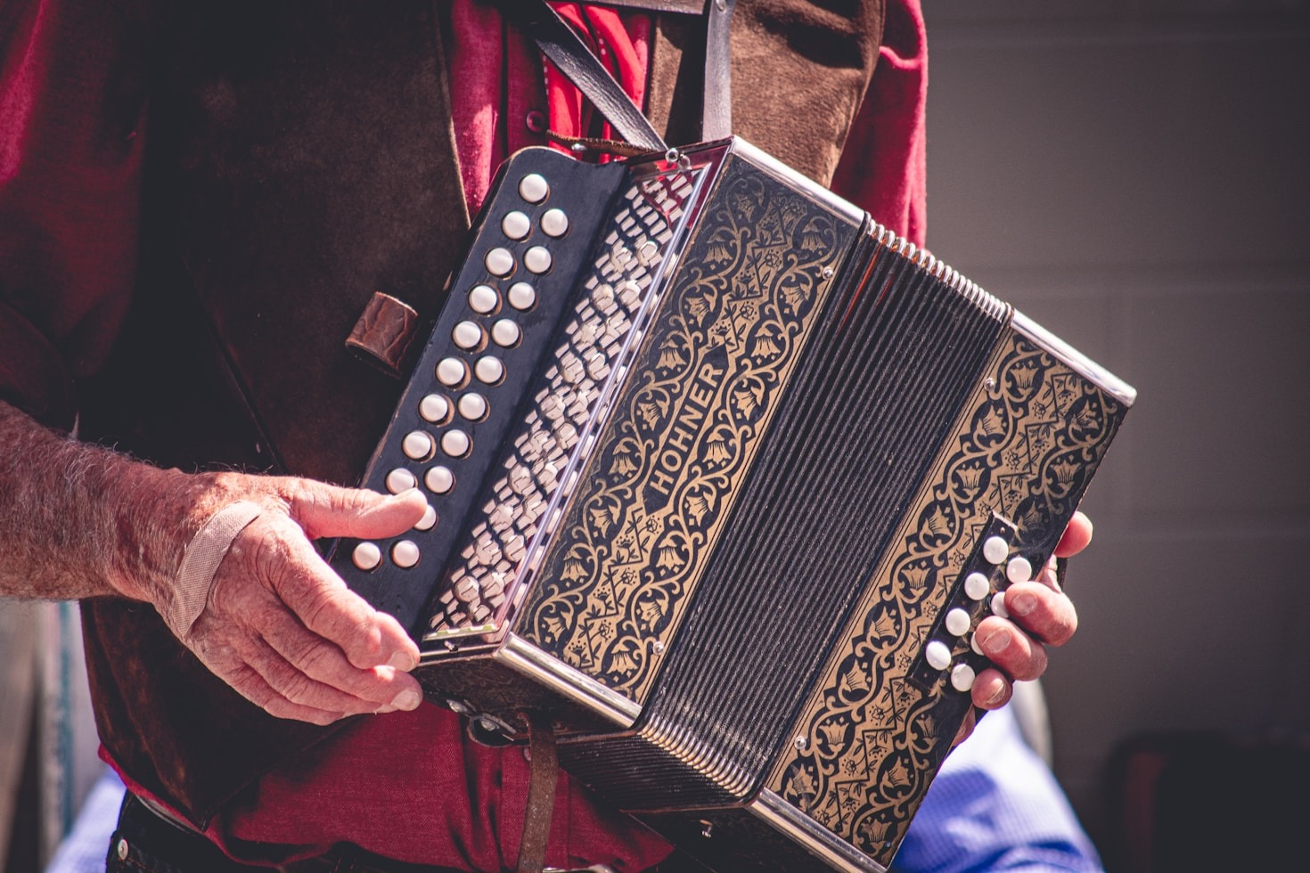 Hur du kan engagera dig i folkmusik